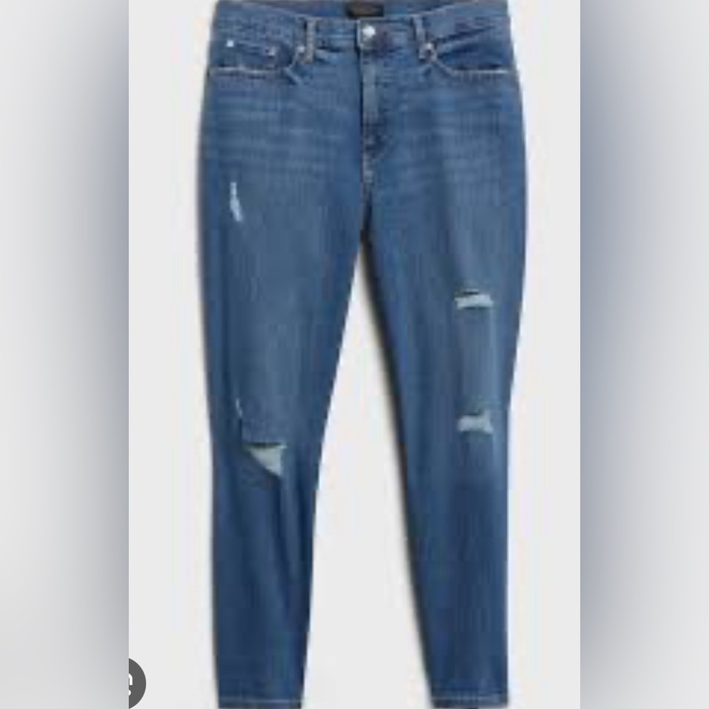 Curvy girlfriend jean